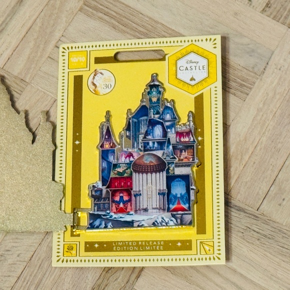 Disney - Castle Collection Pin Beauty and the Beast, Limited Edition - Picture 2 of 2